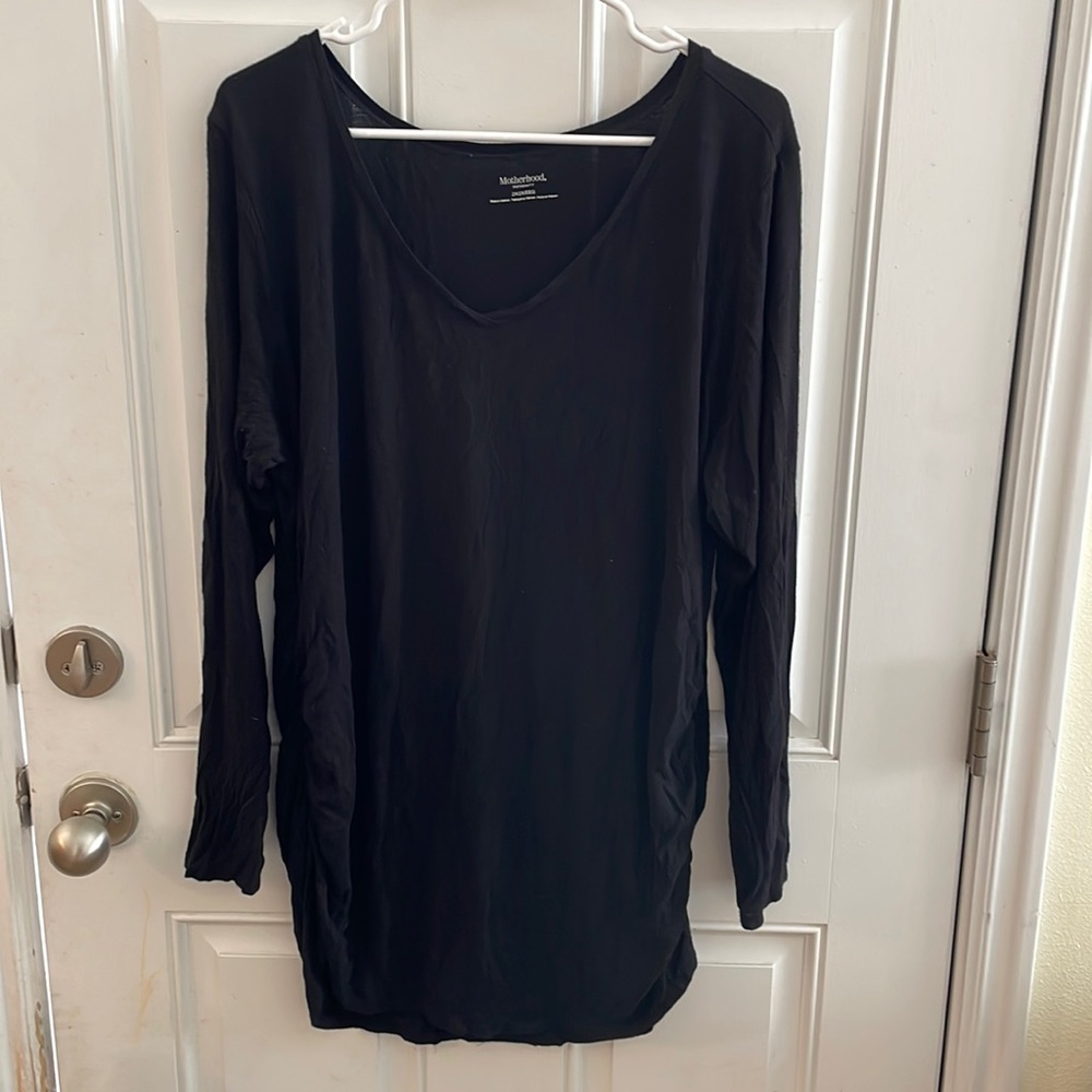 Motherhood maternity 2X long sleeve shirt v neck